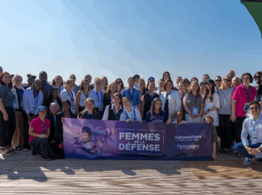 Femme de la défense